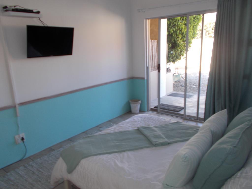 Due South Guest House Langebaan Εξωτερικό φωτογραφία