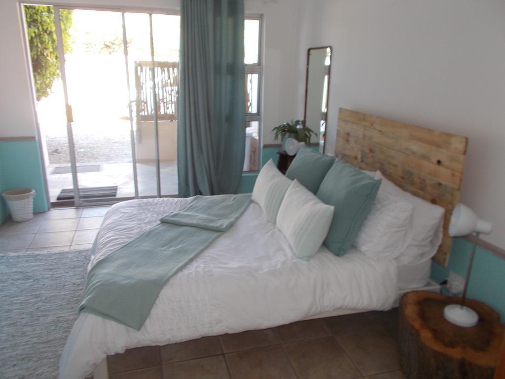 Due South Guest House Langebaan Εξωτερικό φωτογραφία