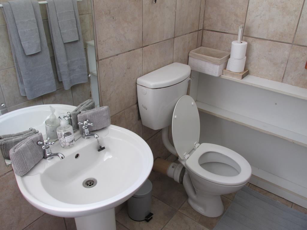 Due South Guest House Langebaan Εξωτερικό φωτογραφία