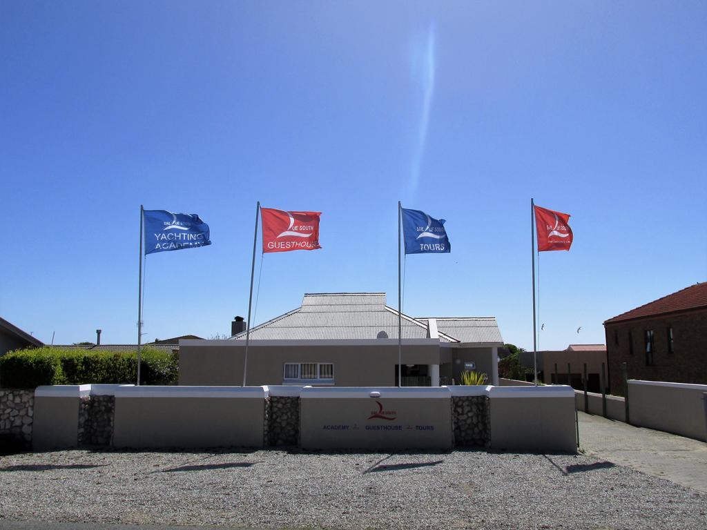 Due South Guest House Langebaan Εξωτερικό φωτογραφία