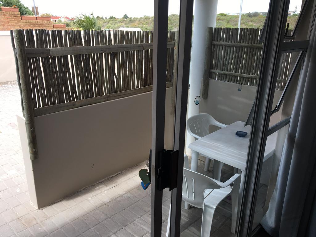Due South Guest House Langebaan Εξωτερικό φωτογραφία